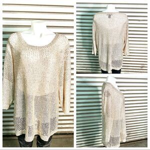 Lauren Michelle Woman  long sleeve sweater gold shimmer scoop neck